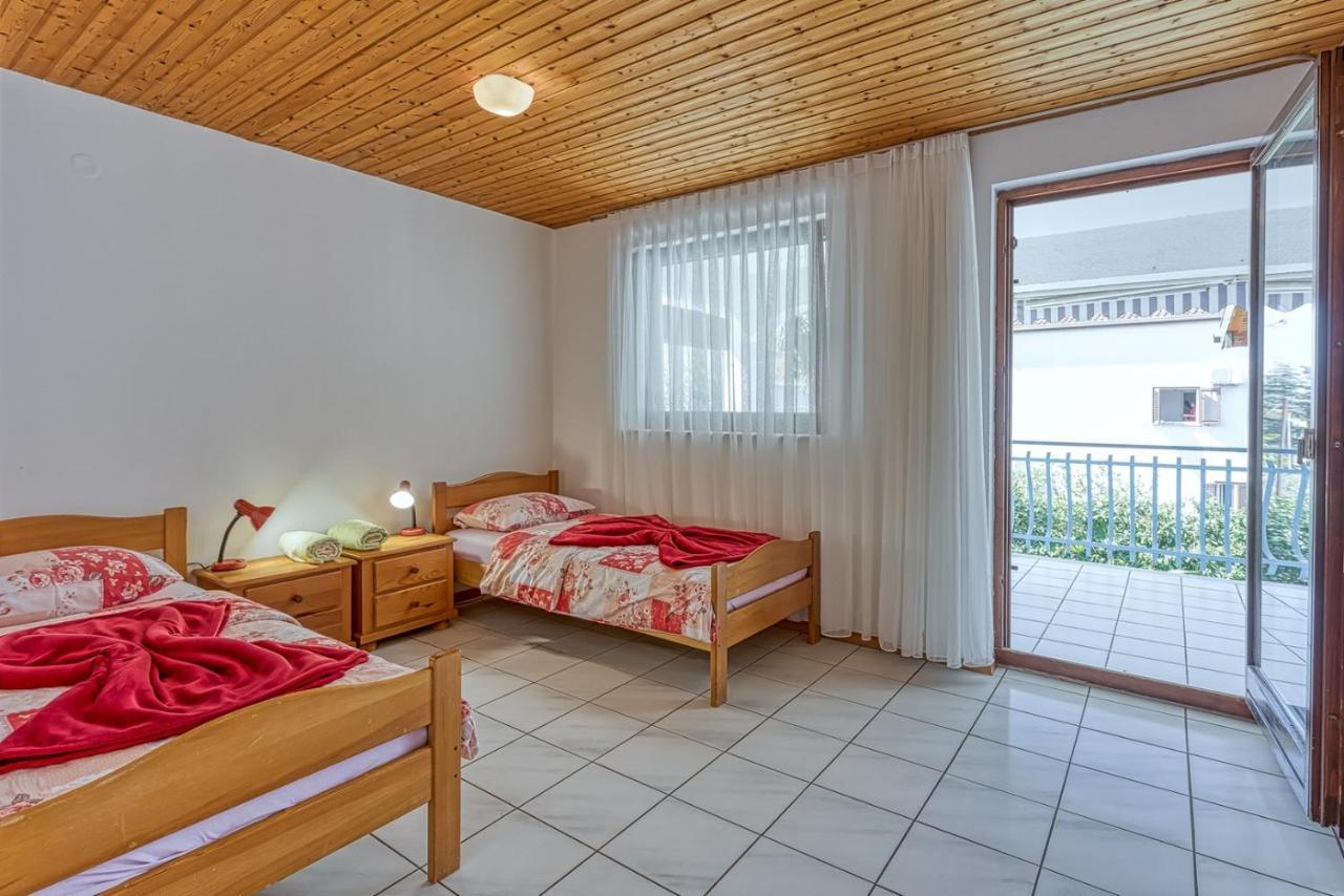 Apartments Kiki Spada Пореч Екстериор снимка