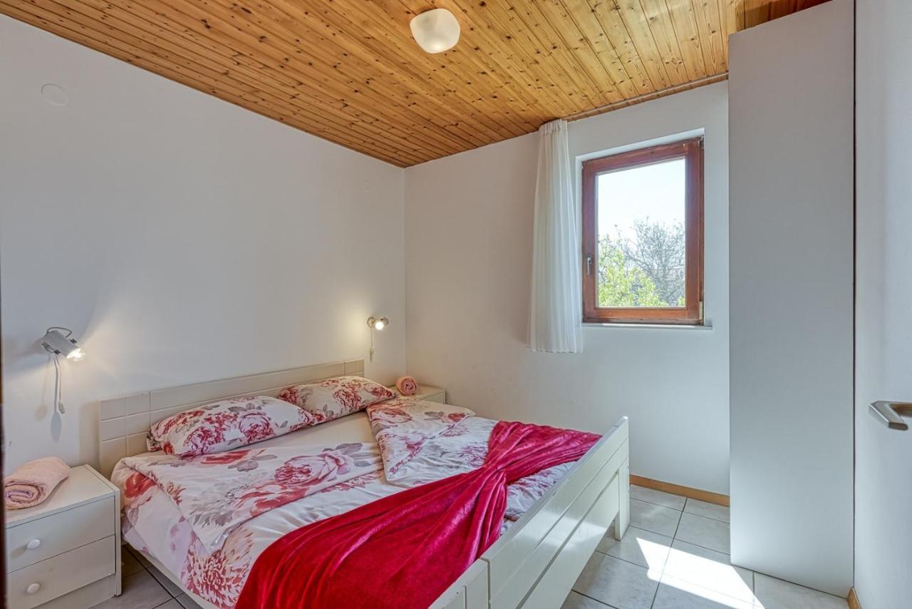 Apartments Kiki Spada Пореч Екстериор снимка