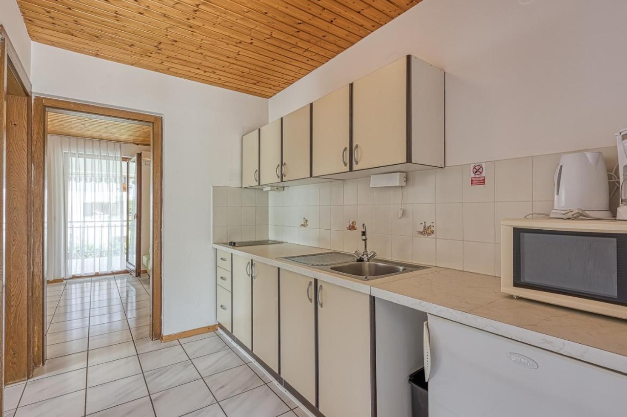 Apartments Kiki Spada Пореч Екстериор снимка