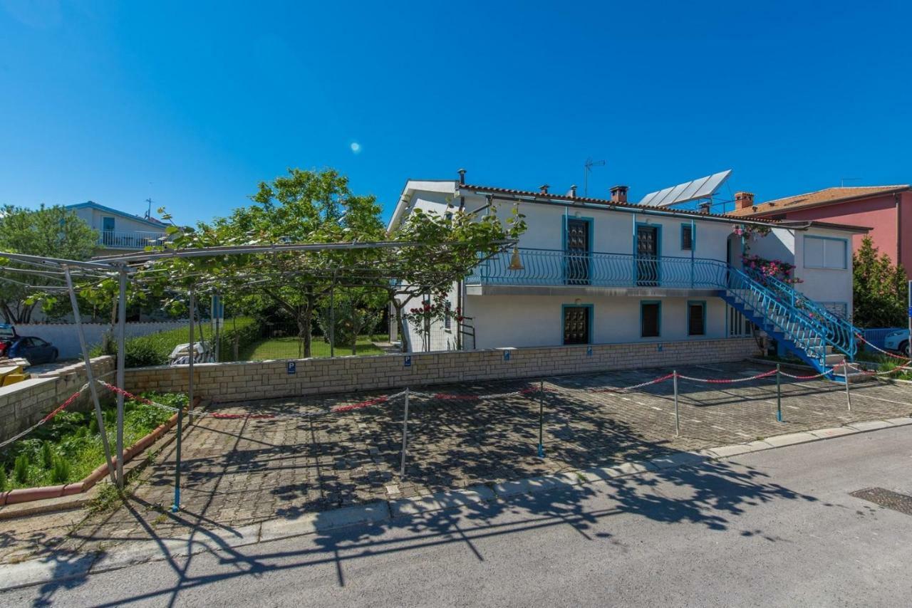 Apartments Kiki Spada Пореч Стая снимка